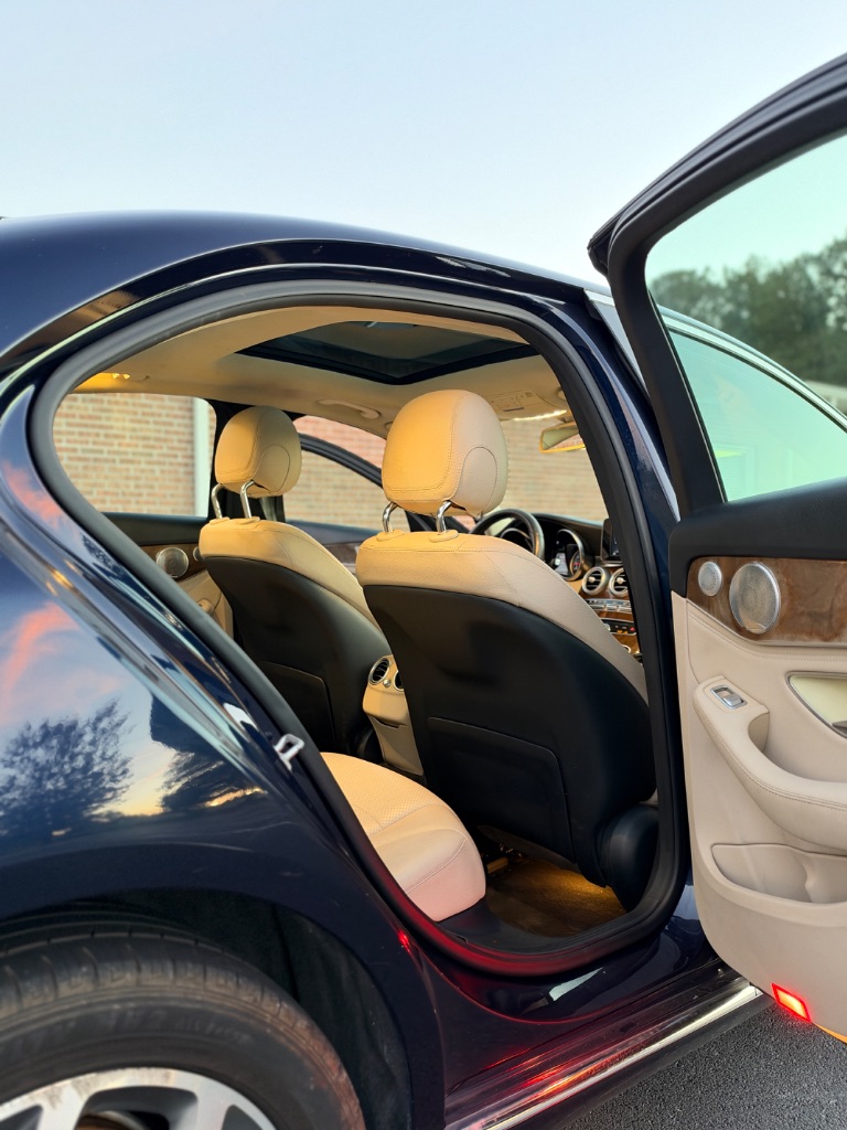 2015 Mercedes-Benz C-Class - $7,995