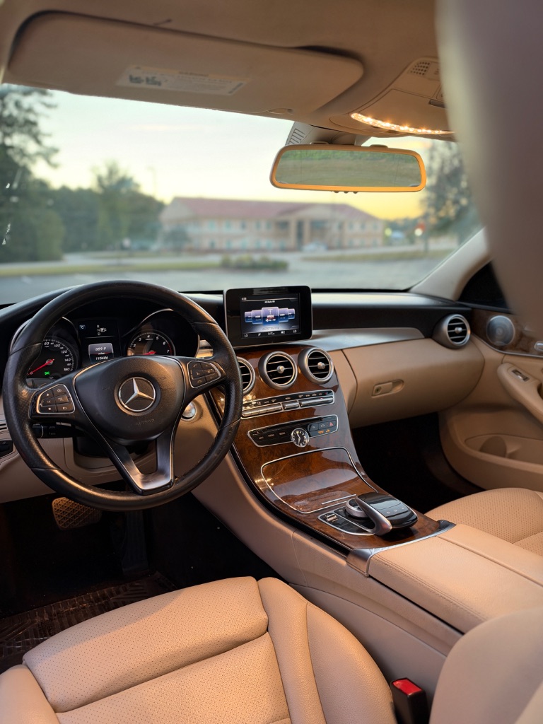2015 Mercedes-Benz C-Class - $7,995
