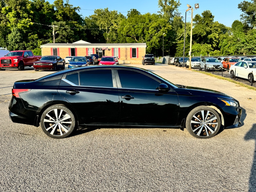 2019 Nissan Altima - $8,599