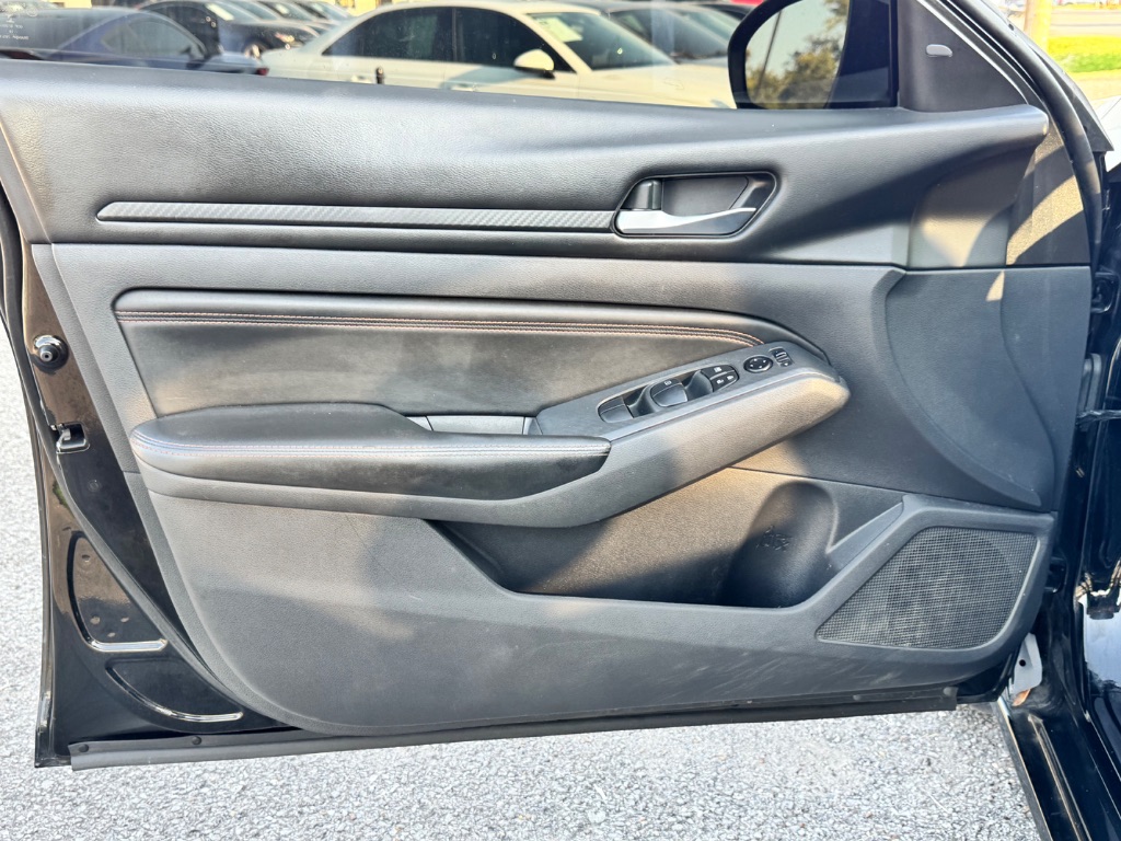2019 Nissan Altima - $8,599