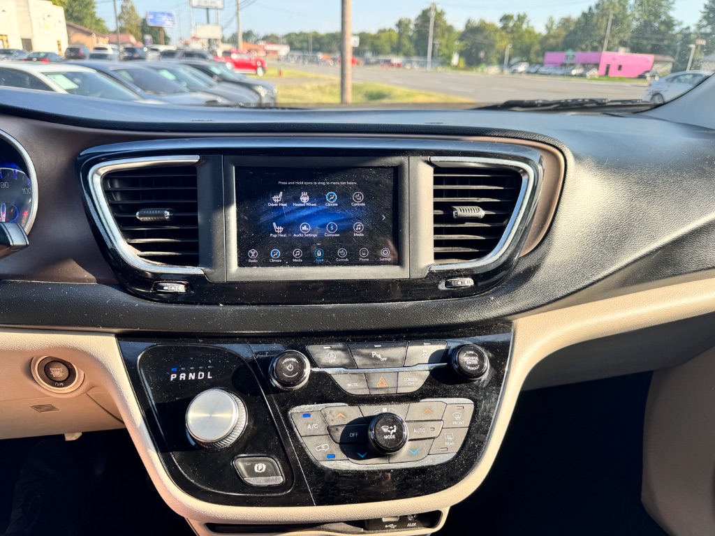 2019 Chrysler Pacifica - $10,299