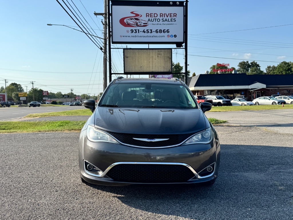 2019 Chrysler Pacifica - $10,299