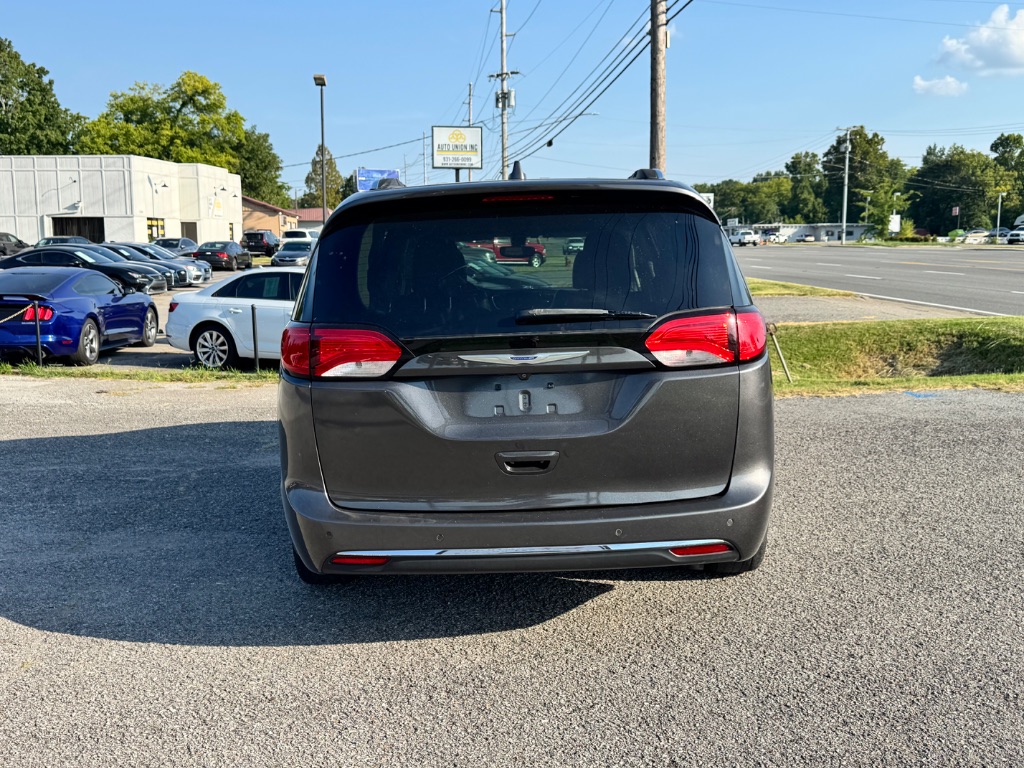 2019 Chrysler Pacifica - $10,299