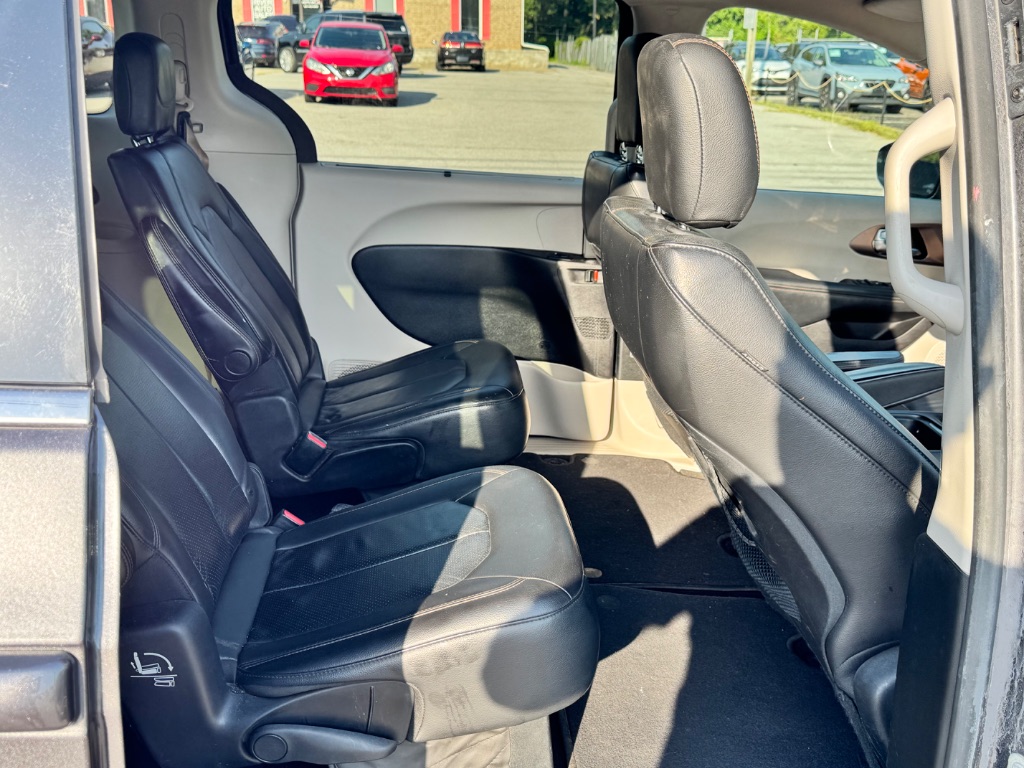 2019 Chrysler Pacifica - $10,299