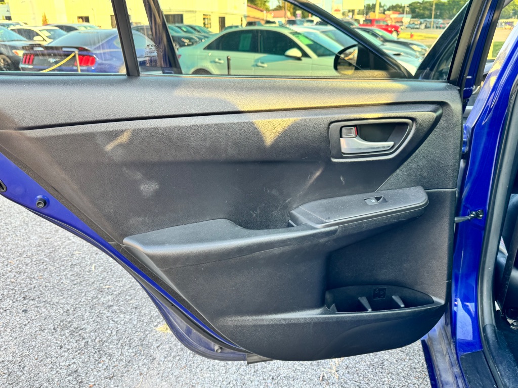 2015 Toyota Camry - $9,750