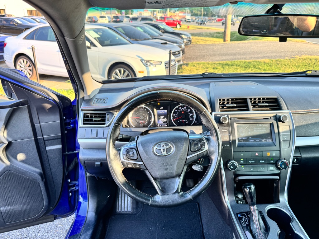 2015 Toyota Camry - $9,750