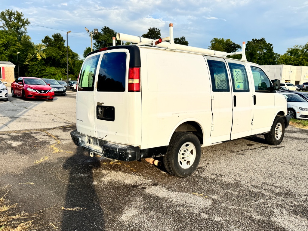 2009 Chevrolet Express - $3,000