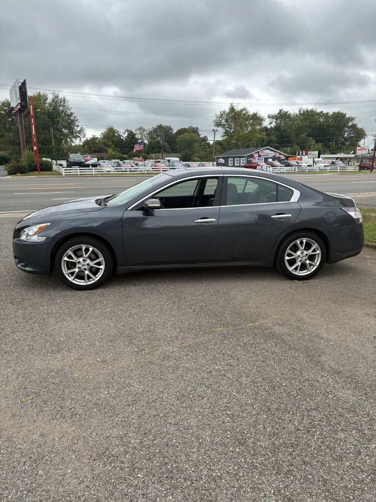 2013 Nissan Maxima - $5,750
