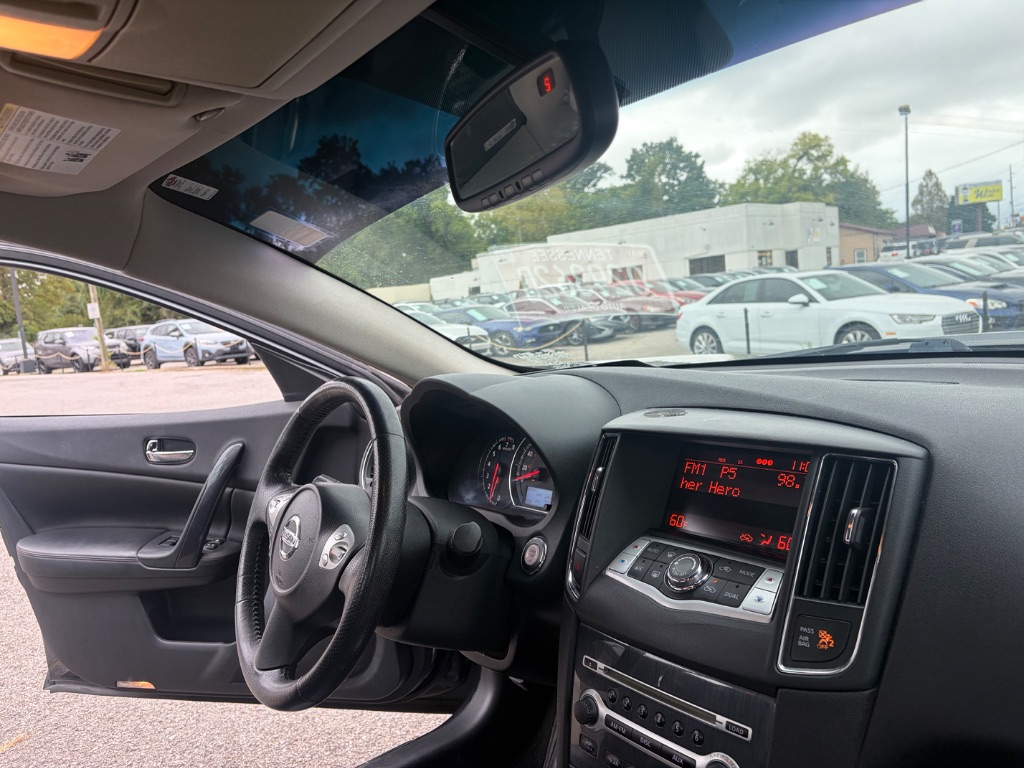 2013 Nissan Maxima - $5,750