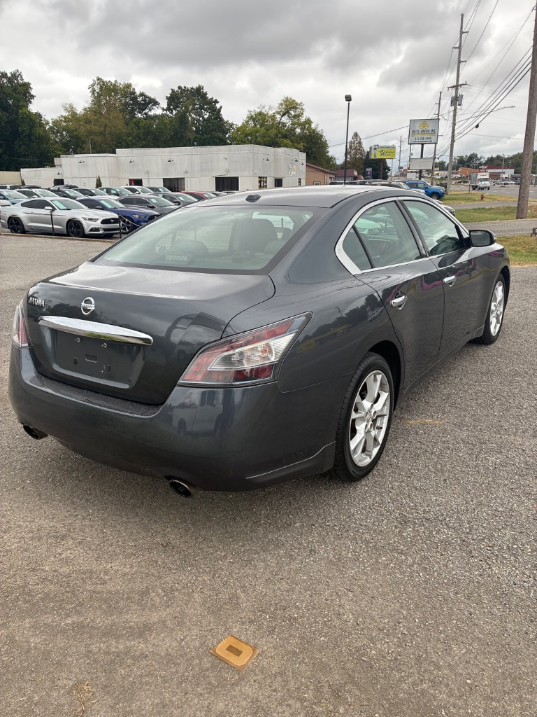 2013 Nissan Maxima - $5,750