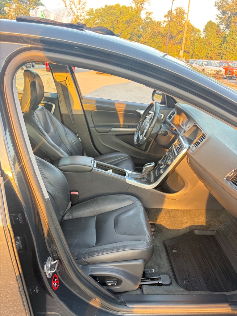 2014 Volvo S60 - $6,799