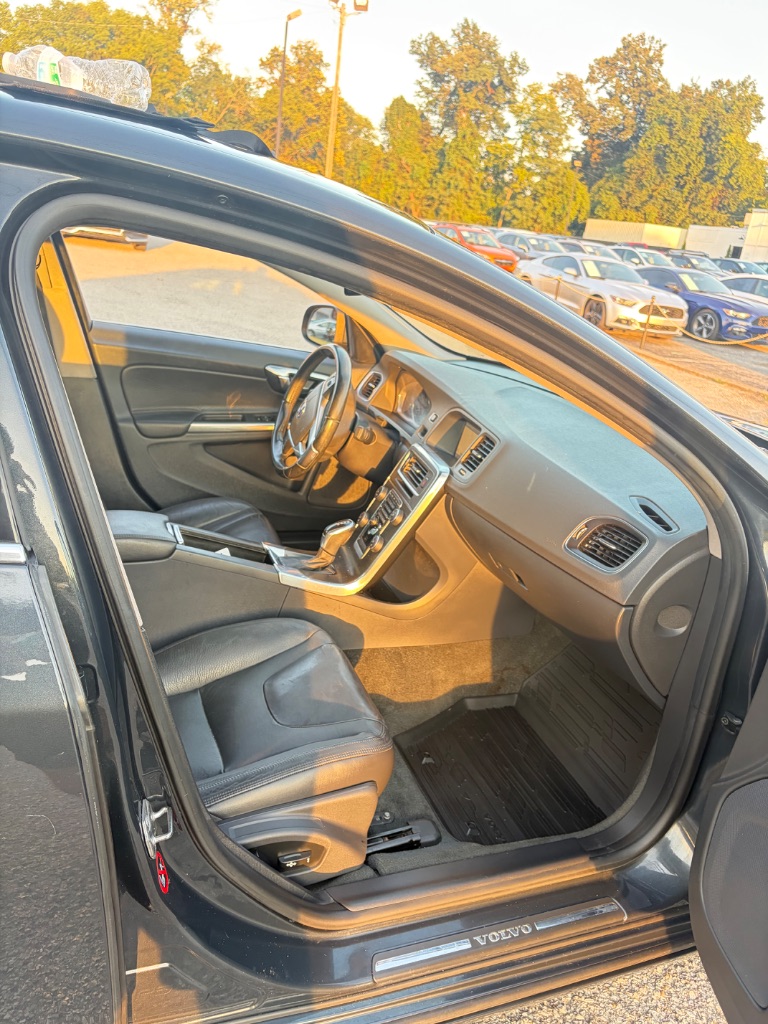 2014 Volvo S60 - $6,799