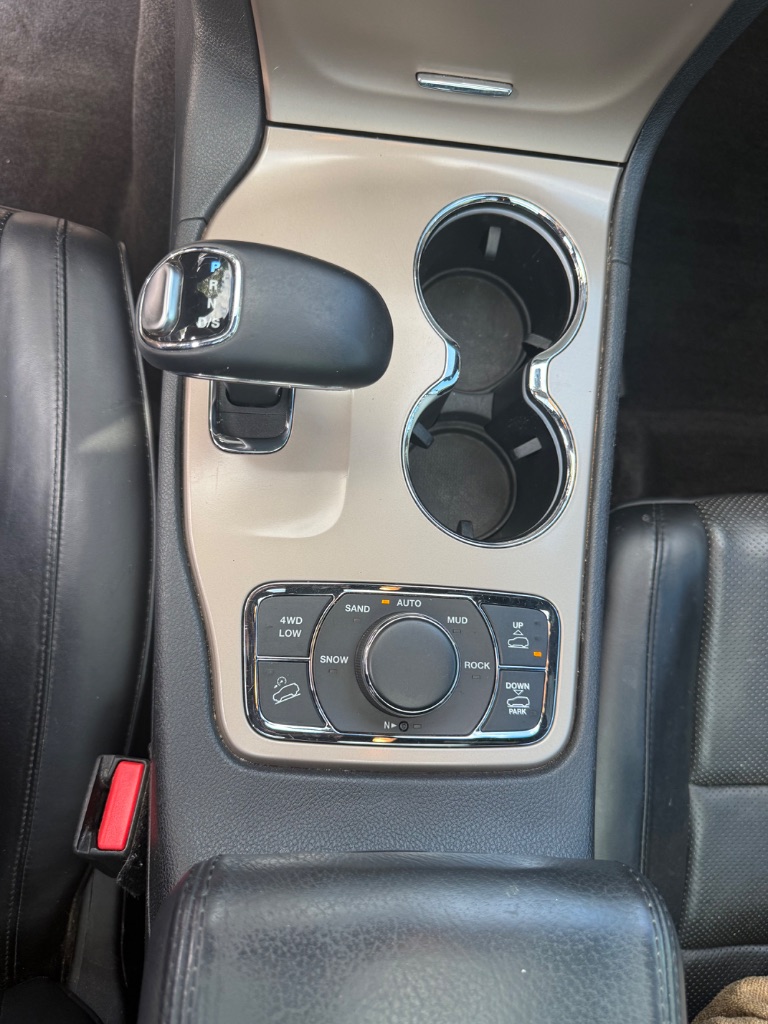 2015 Jeep Cherokee - $13,800