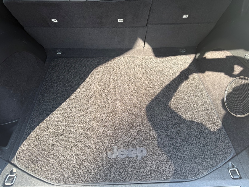 2015 Jeep Cherokee - $13,800