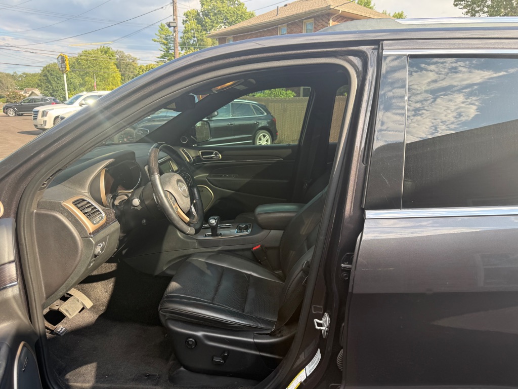 2015 Jeep Cherokee - $13,800