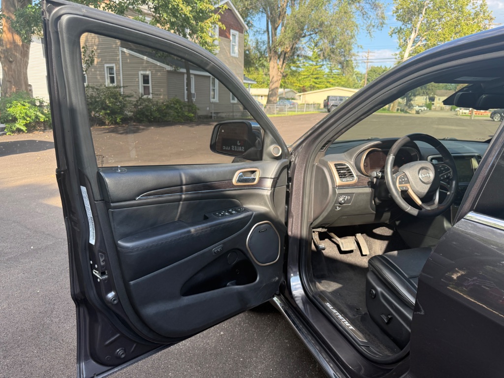 2015 Jeep Cherokee - $13,800