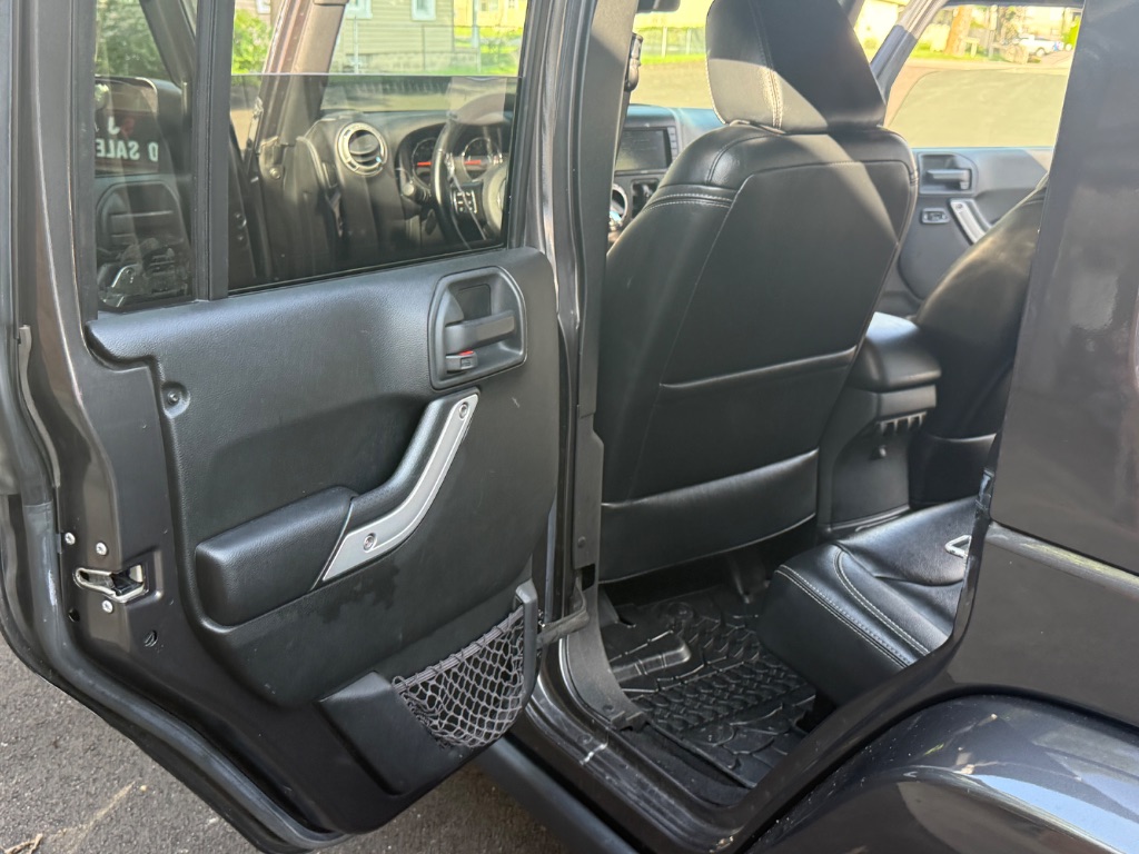 2017 Jeep Wrangler - $19,995
