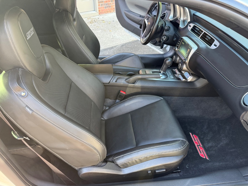 2015 Chevrolet Camaro - $29,999