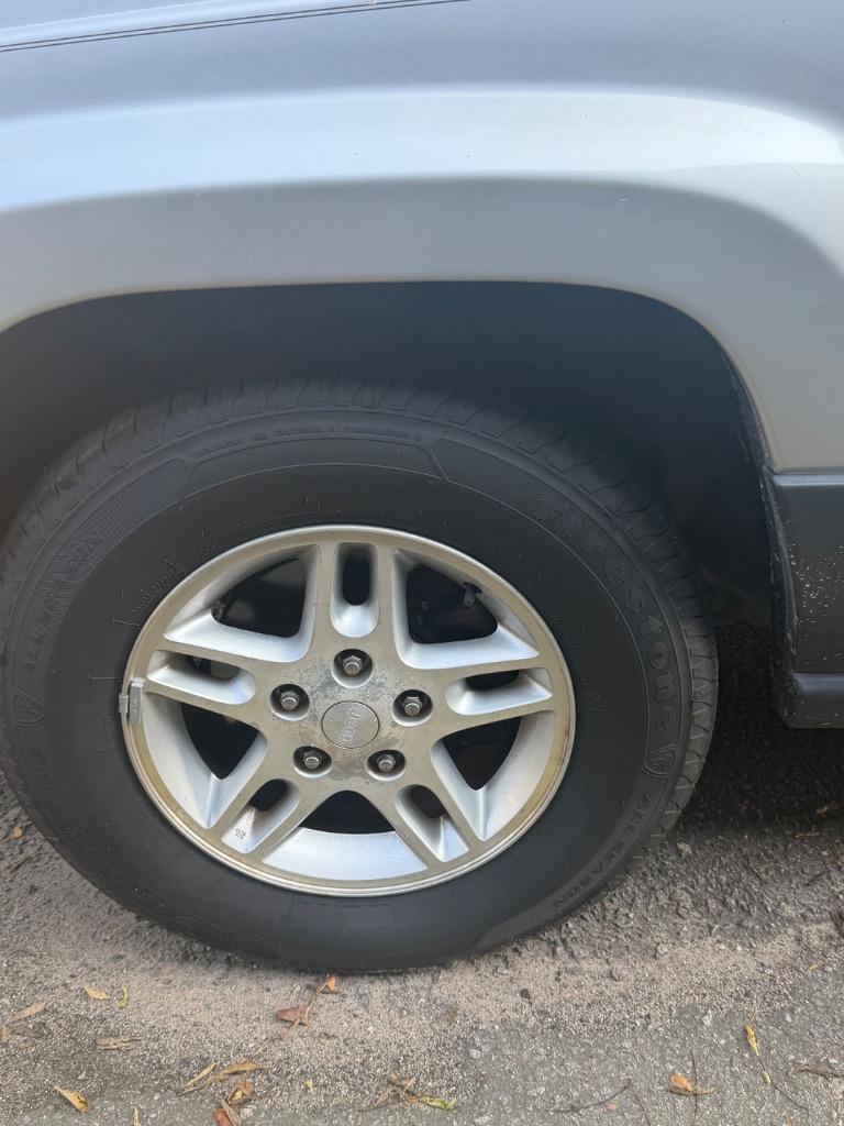 2004 Jeep Cherokee - $5,000