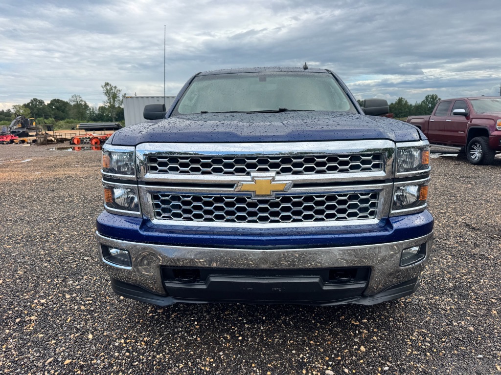 2014 Chevrolet Silverado - $15,900