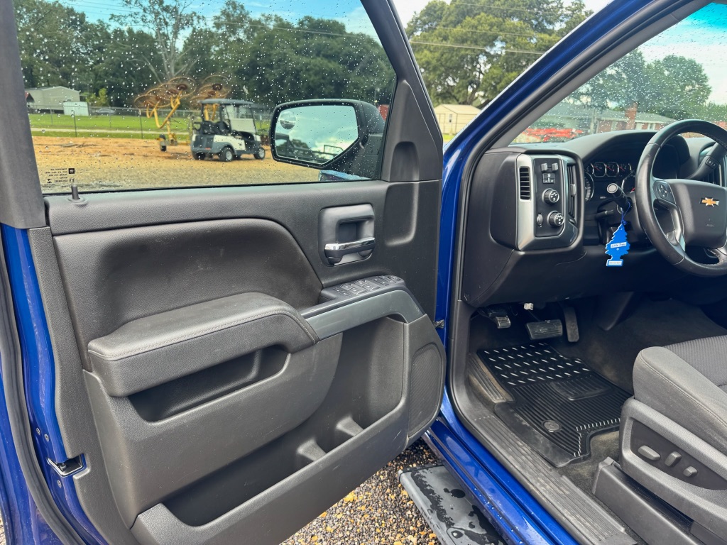2014 Chevrolet Silverado - $15,900