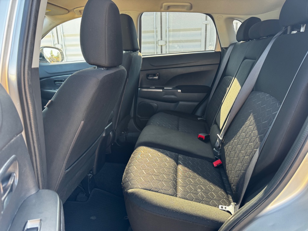 2021 Mitsubishi Outlander - $9,000