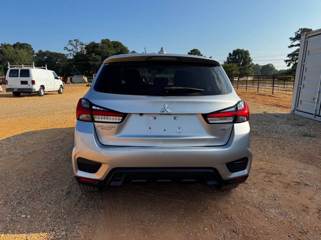 2021 Mitsubishi Outlander - $9,000