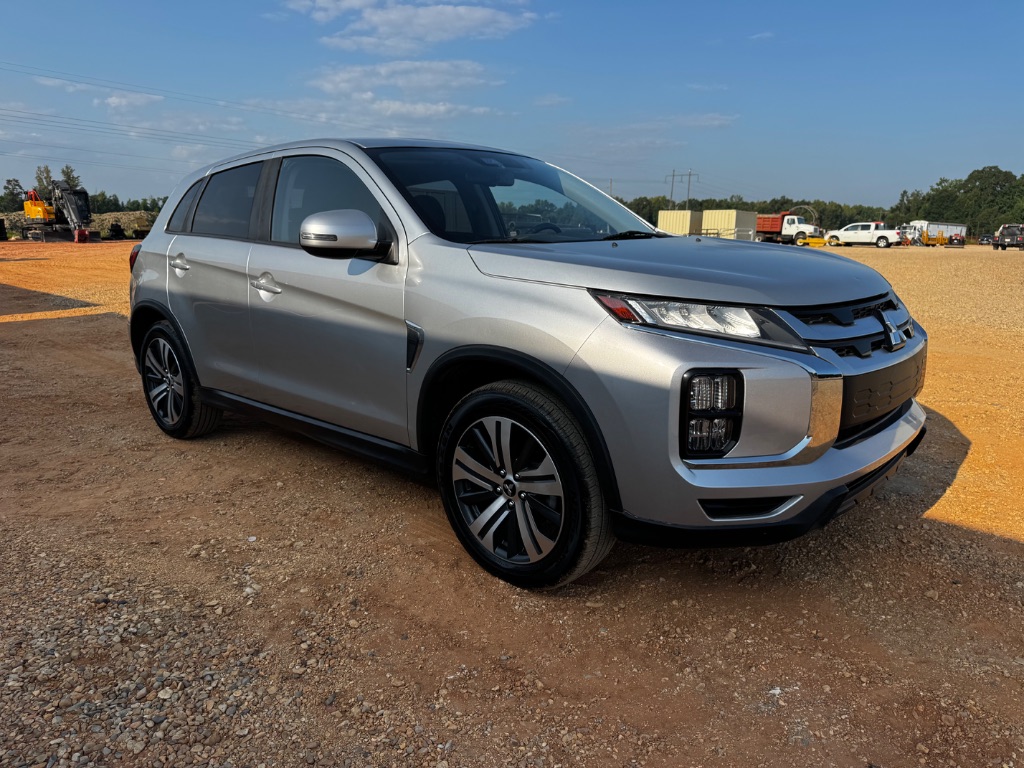 2021 Mitsubishi Outlander - $9,000
