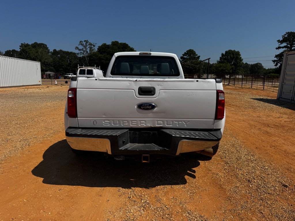 2016 Ford F-350 - $14,000