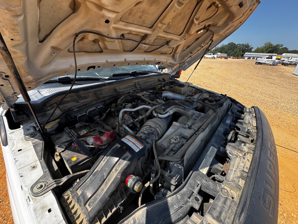 2016 Ford F-350 - $14,000