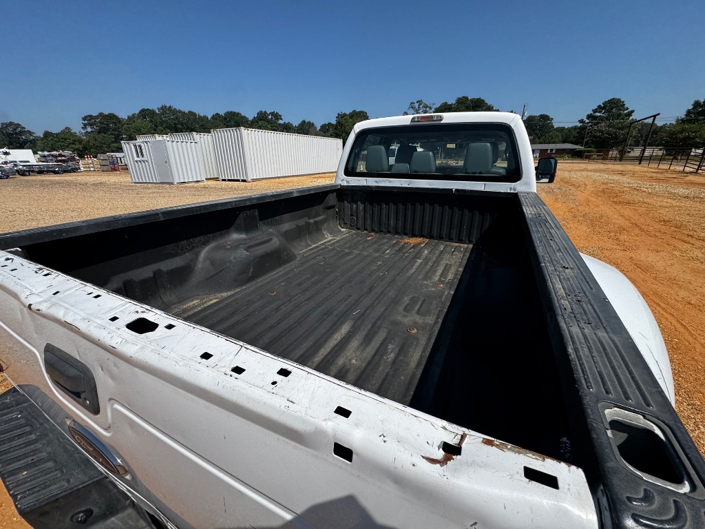 2016 Ford F-350 - $14,000