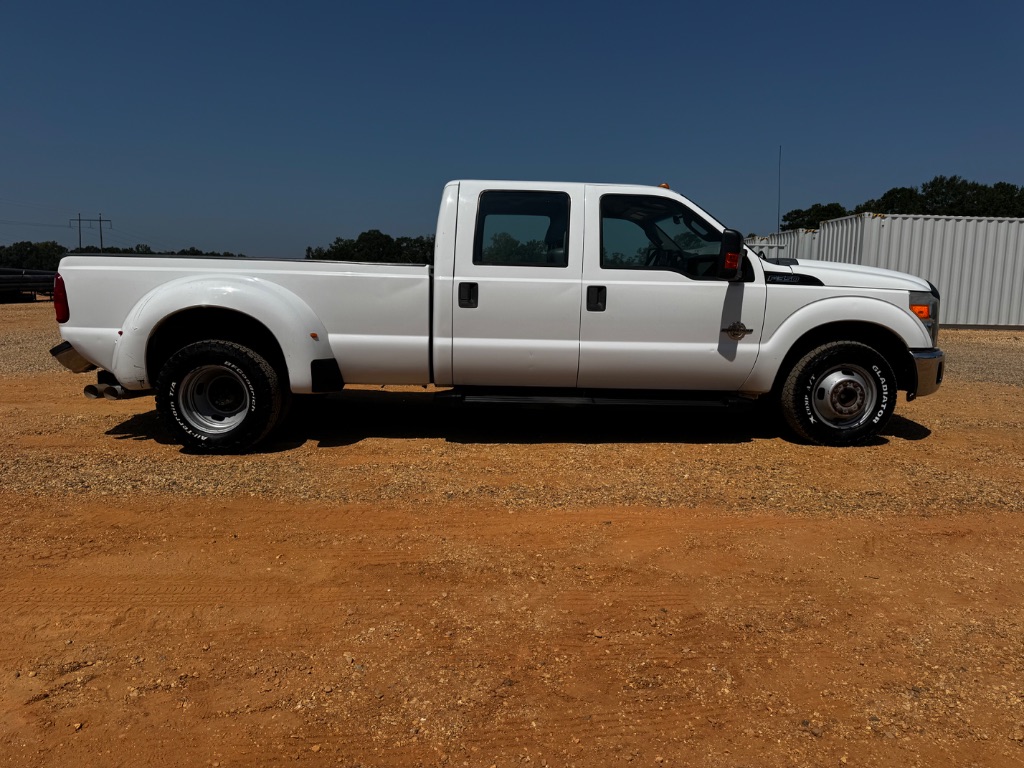 2016 Ford F-350 - $14,000