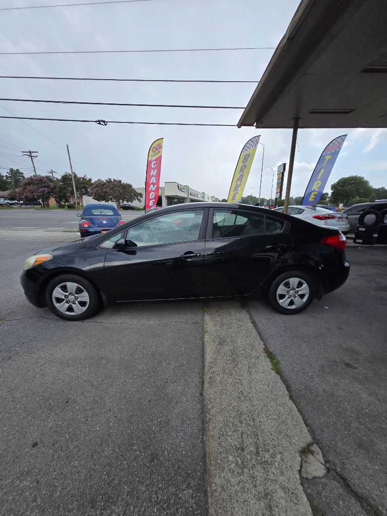 2015 Kia Forte - $6,222