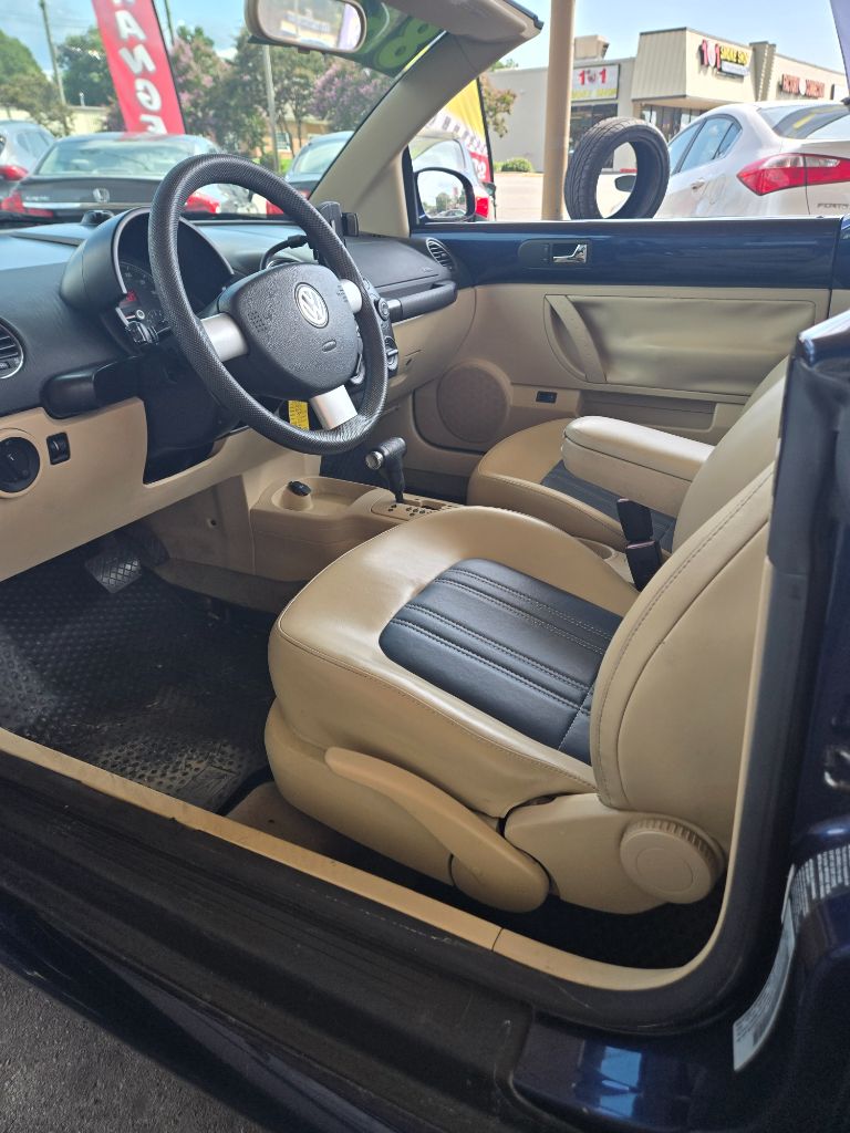 2006 Volkswagen Beetle - $8,669