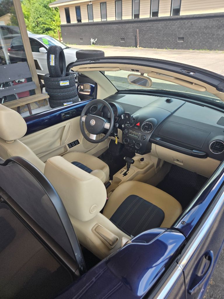 2006 Volkswagen Beetle - $8,669
