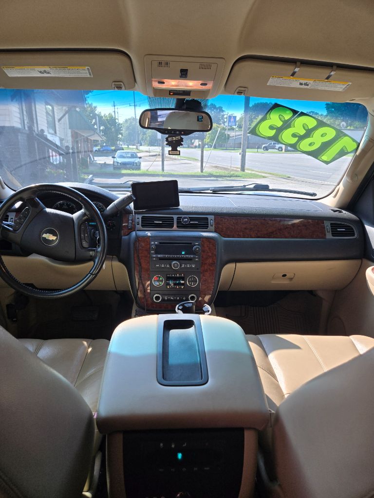 2008 Chevrolet Suburban - $7,833