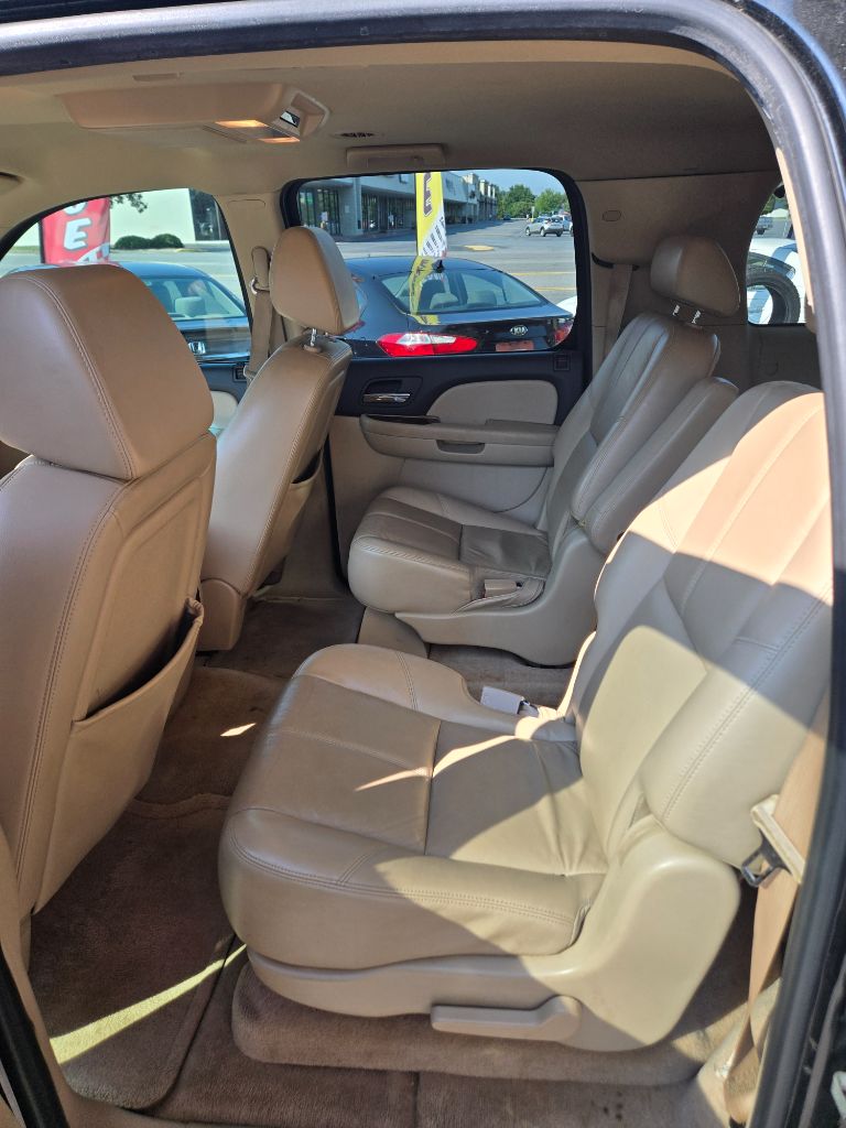 2008 Chevrolet Suburban - $7,833