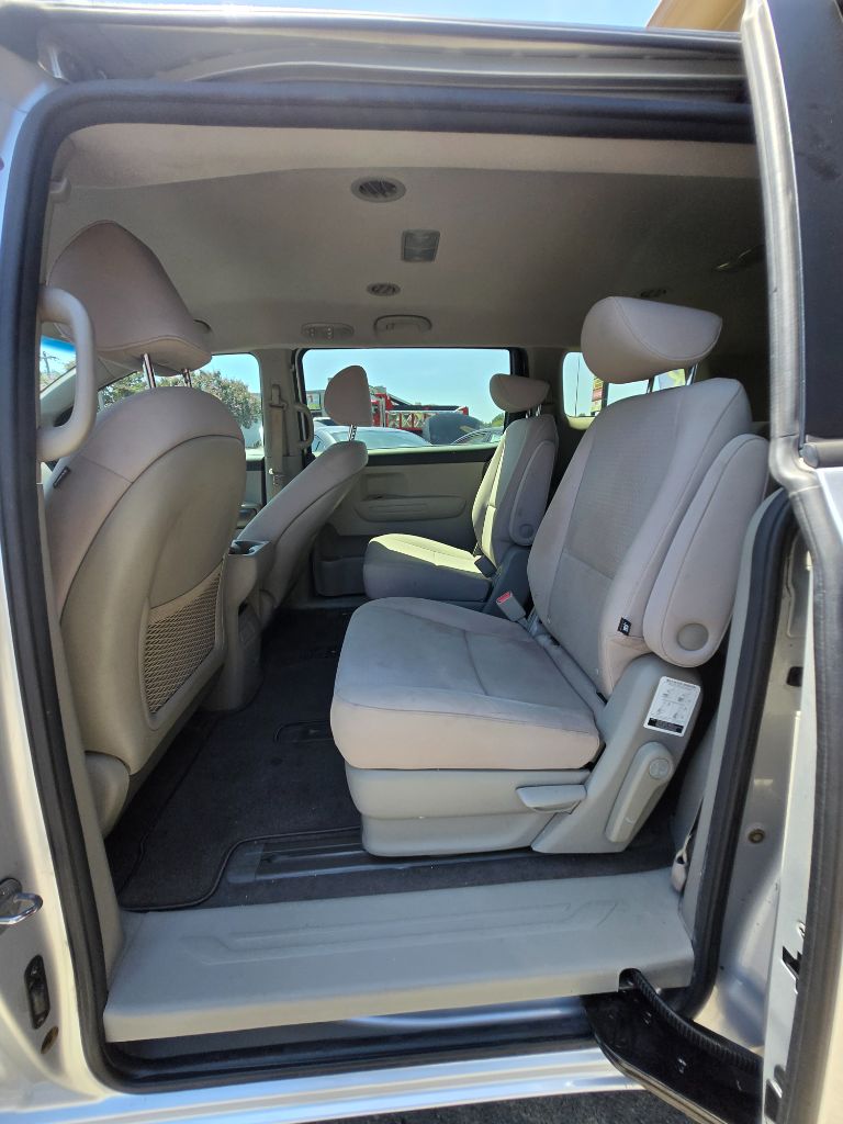 2016 Kia Sedona - $6,774