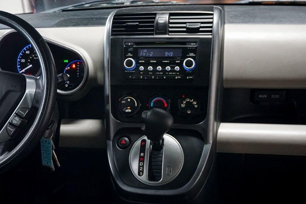 2011 Honda Element - $9,555