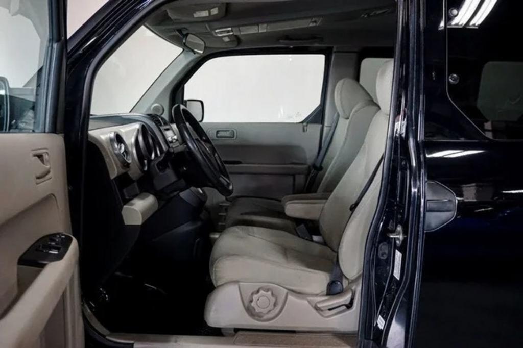 2011 Honda Element - $9,555