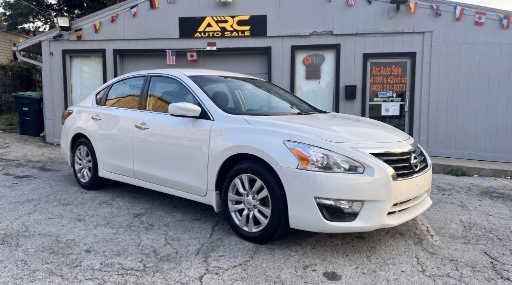 2014 Nissan Altima - $4,200