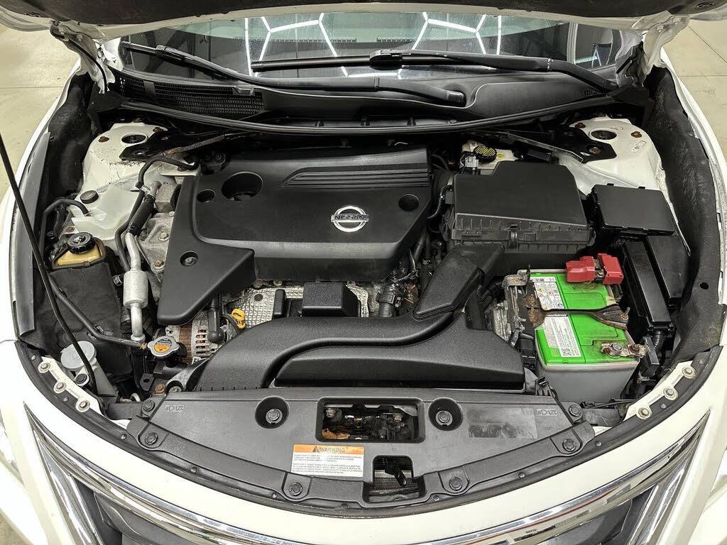2014 Nissan Altima - $4,200