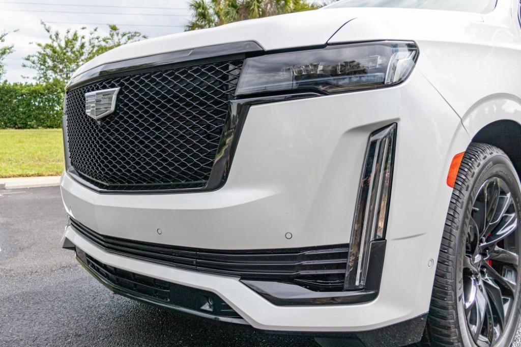 2022 Cadillac Escalade - $49,995