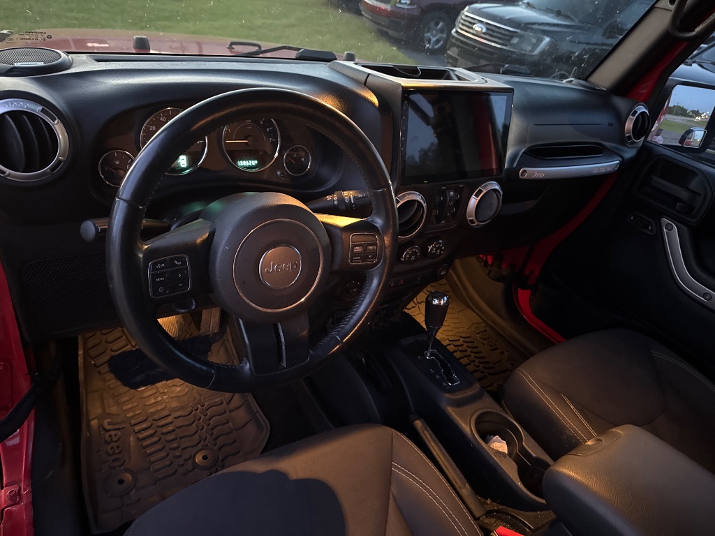 2015 Jeep Wrangler - $18,500