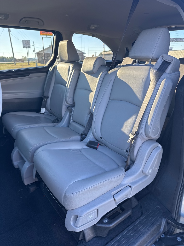 2023 Honda Odyssey - $29,999