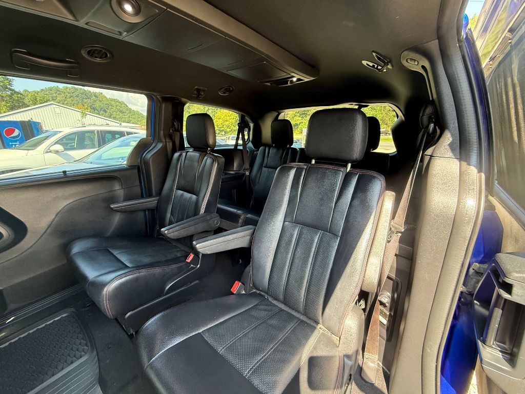 2019 Dodge Grand Caravan - $7,500