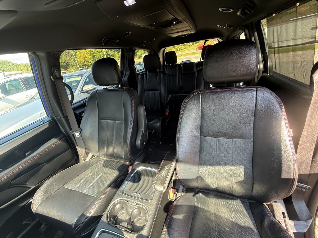 2019 Dodge Grand Caravan - $7,500