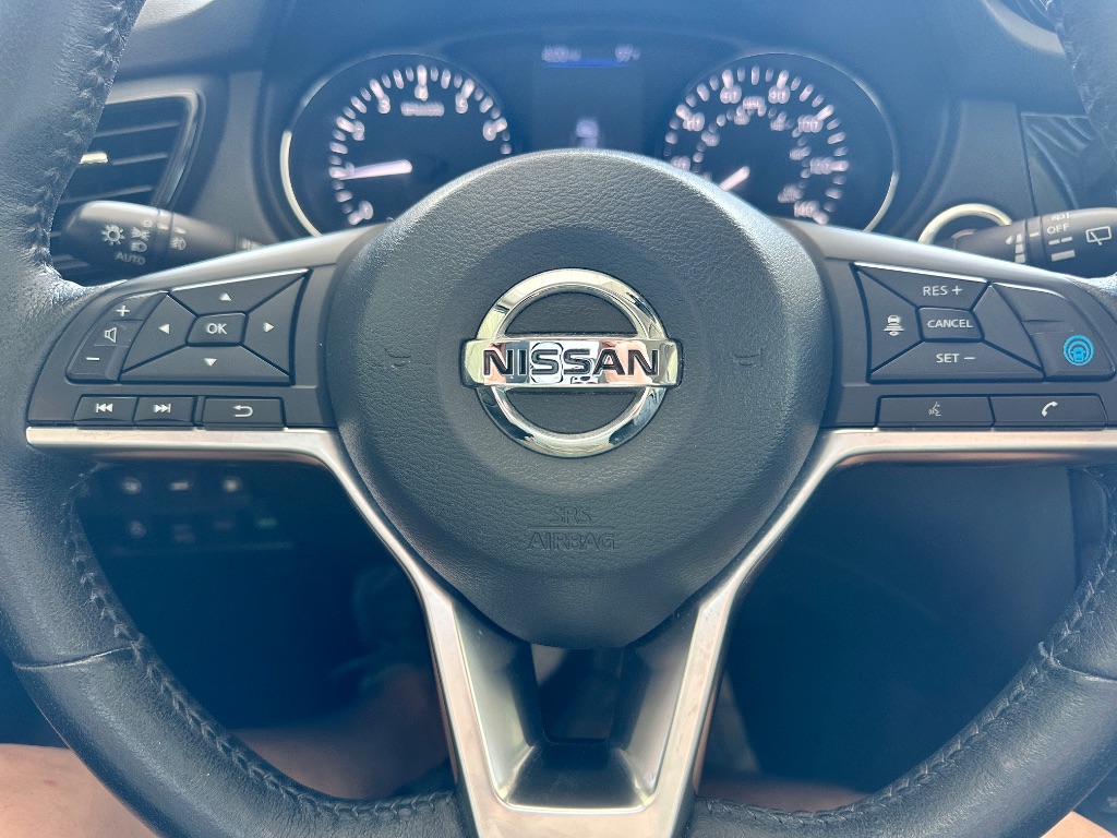 2019 Nissan Rogue - $11,898