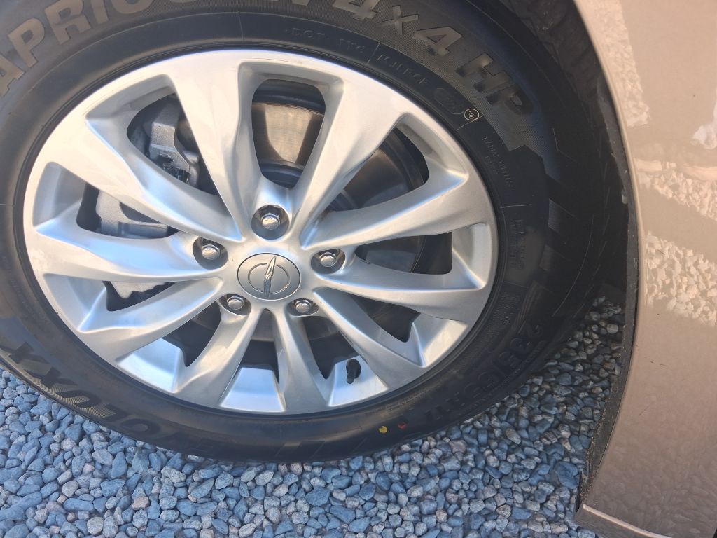 2018 Chrysler Pacifica - $12,998
