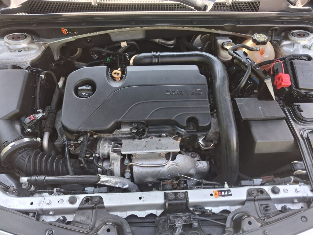 2019 Chevrolet Malibu - $10,998